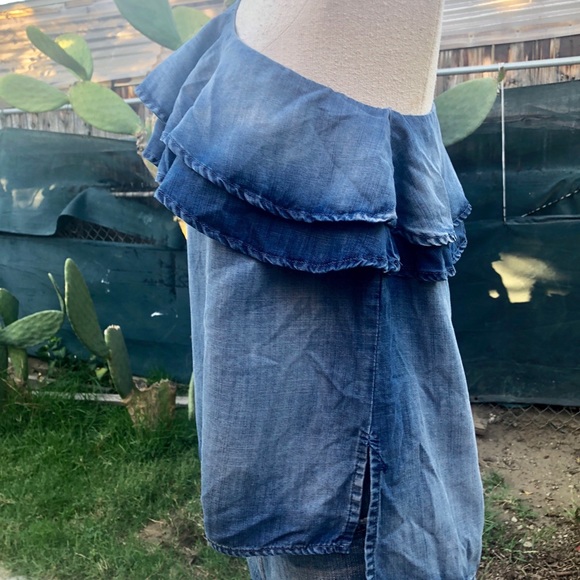 Bella Dahl Off The Shoulder Denim Blouse - Picture 6 of 7